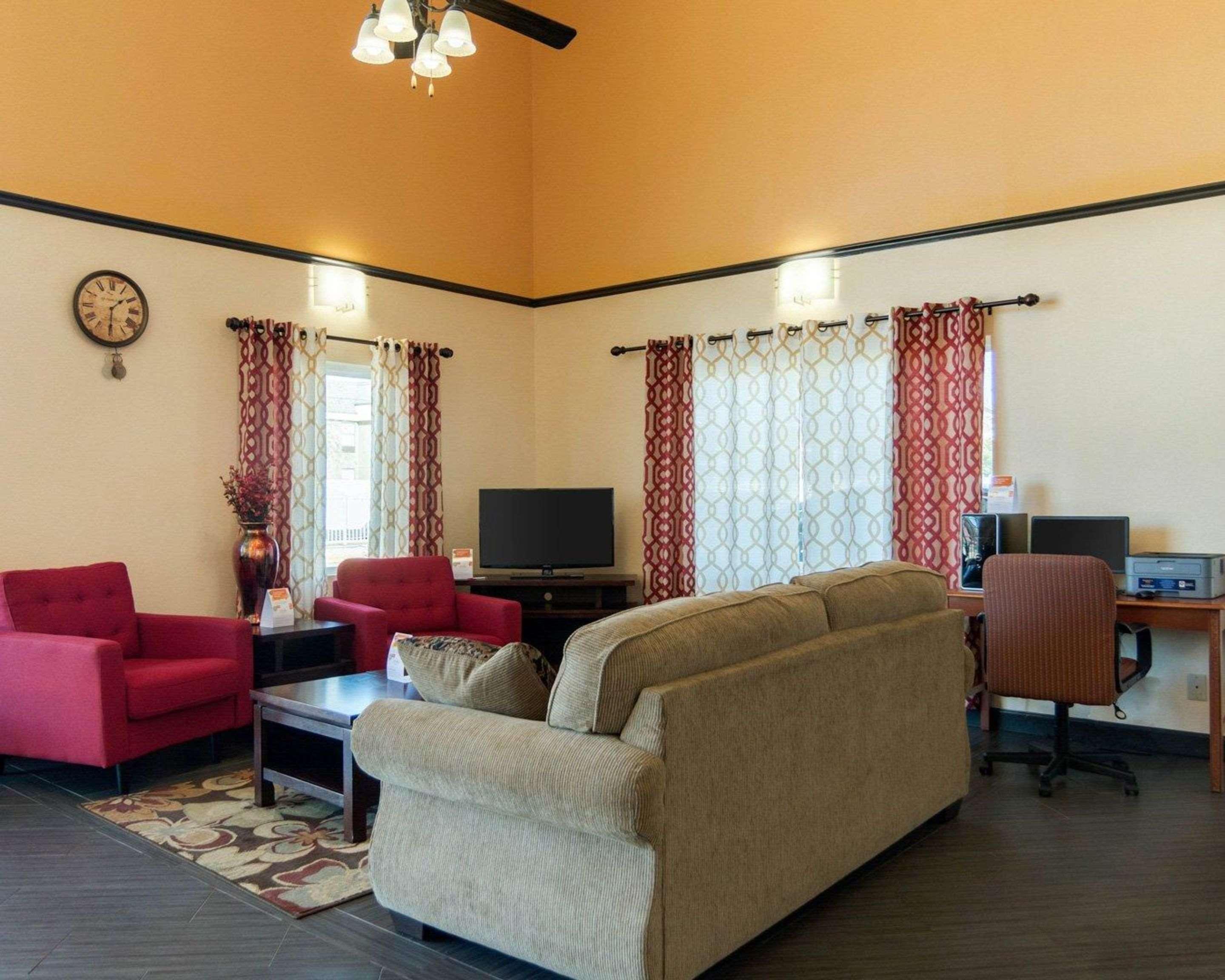 Homestay Inn & Suites Russellville Buitenkant foto