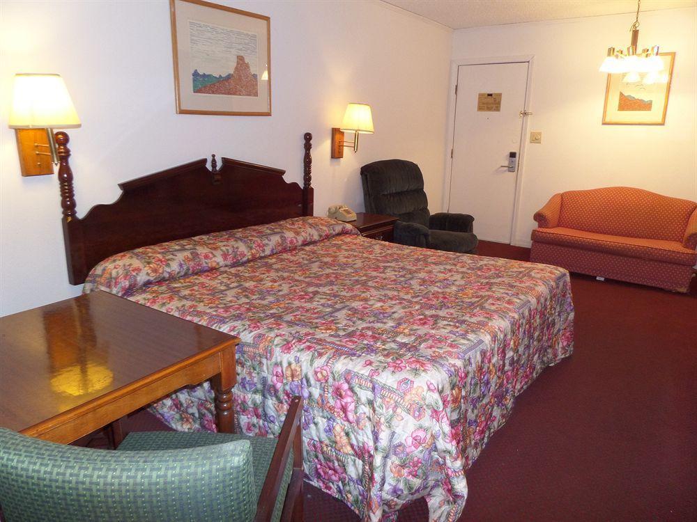 Homestay Inn & Suites Russellville Buitenkant foto